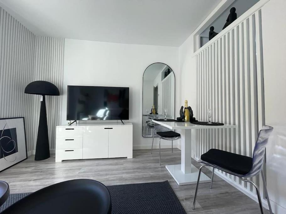 Urban Home By Unique Rooms Бургос Екстер'єр фото